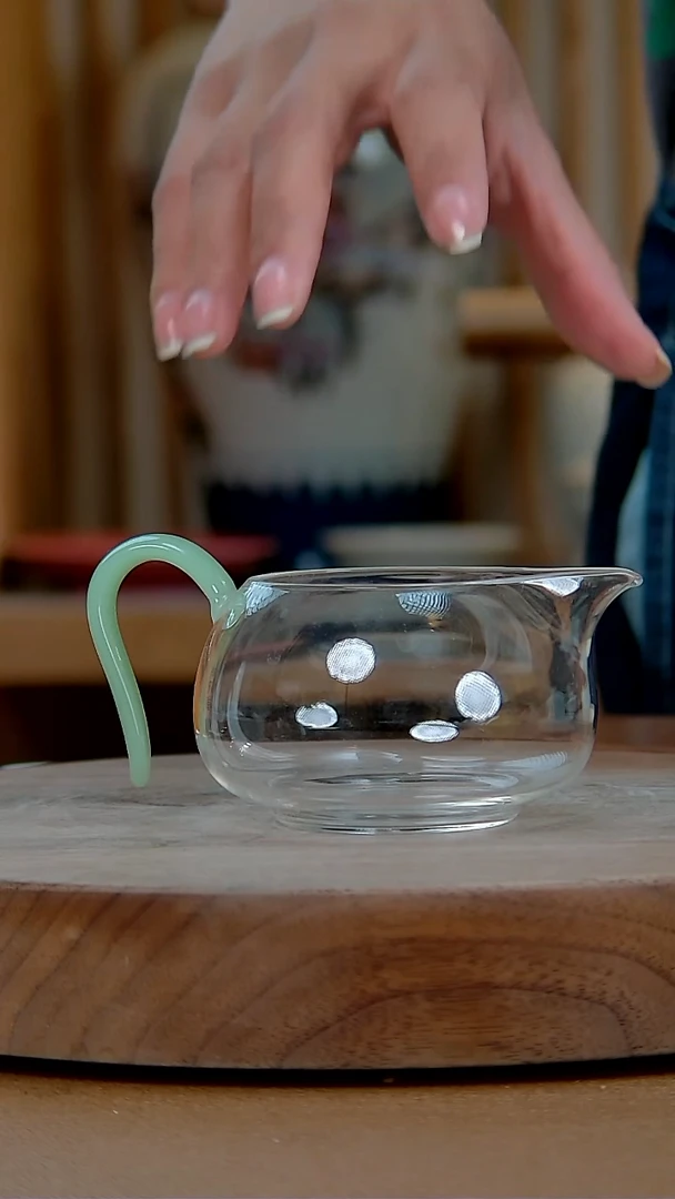 流云公道杯（绿玉）。。。。。。。