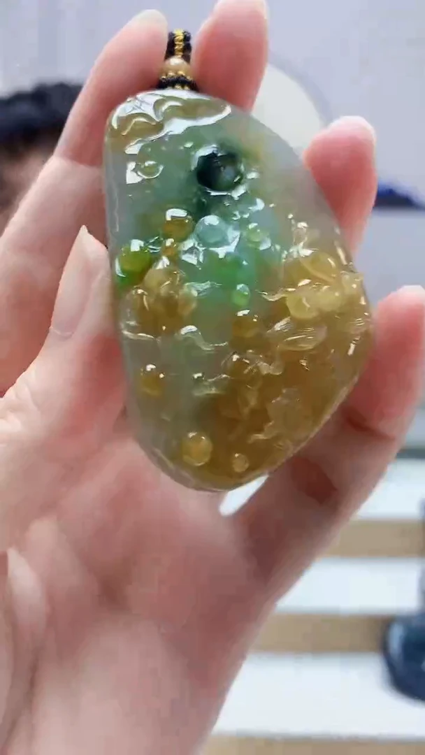 未镶嵌定制翡翠5060zm-毛货挂件20