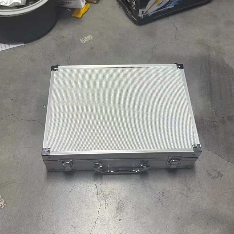 粉丝福利收纳手提箱33*23*9