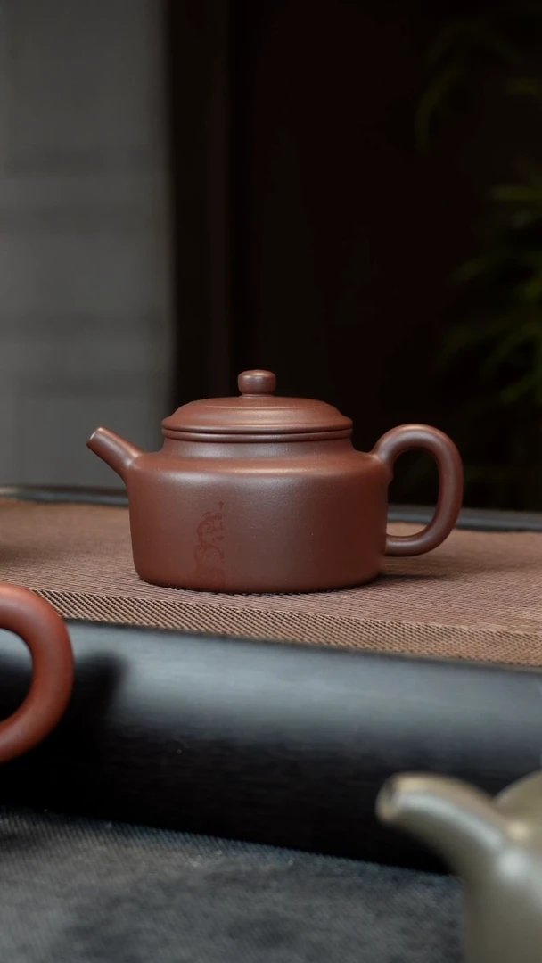 【闪购商品】紫砂茶壶德钟 150CC 清水泥