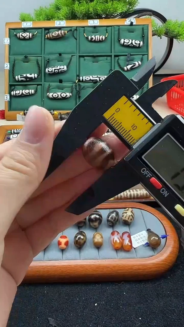 玛瑙/玉髓（覆膜）颈饰未镶嵌220（微瑕随机发货）