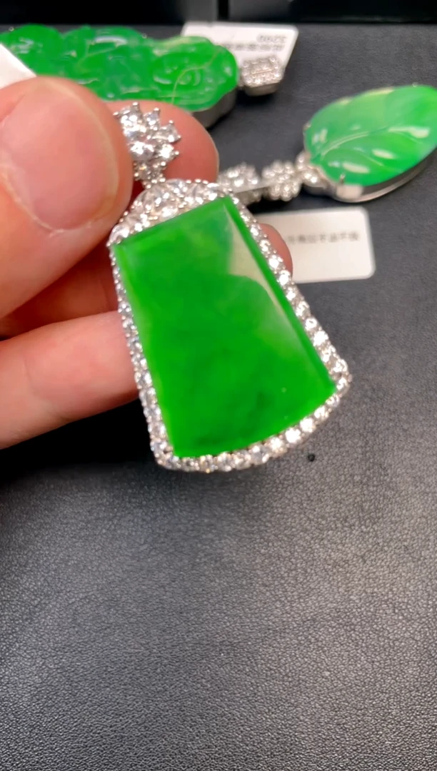 吊坠(不含链)银S925镶嵌翡翠DZ