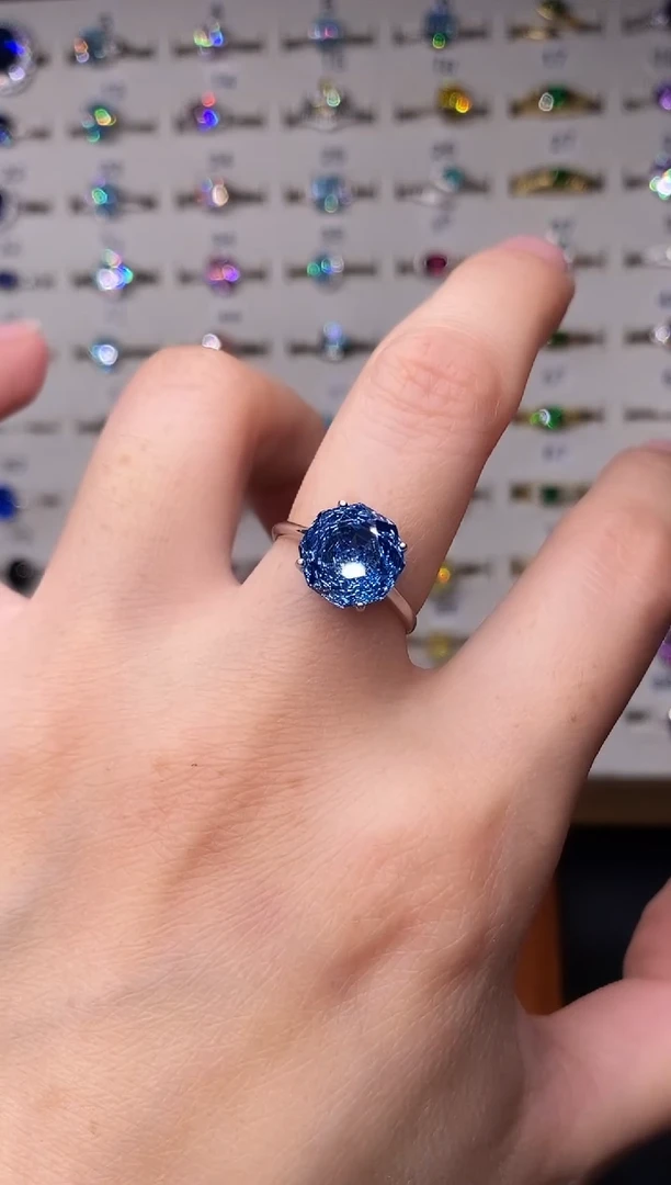 10克拉蓝宝石（处理）欧美风戒指