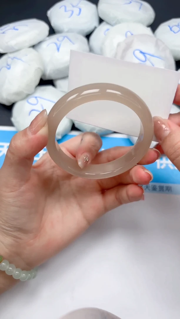 未镶嵌手镯石英质玉5/6162