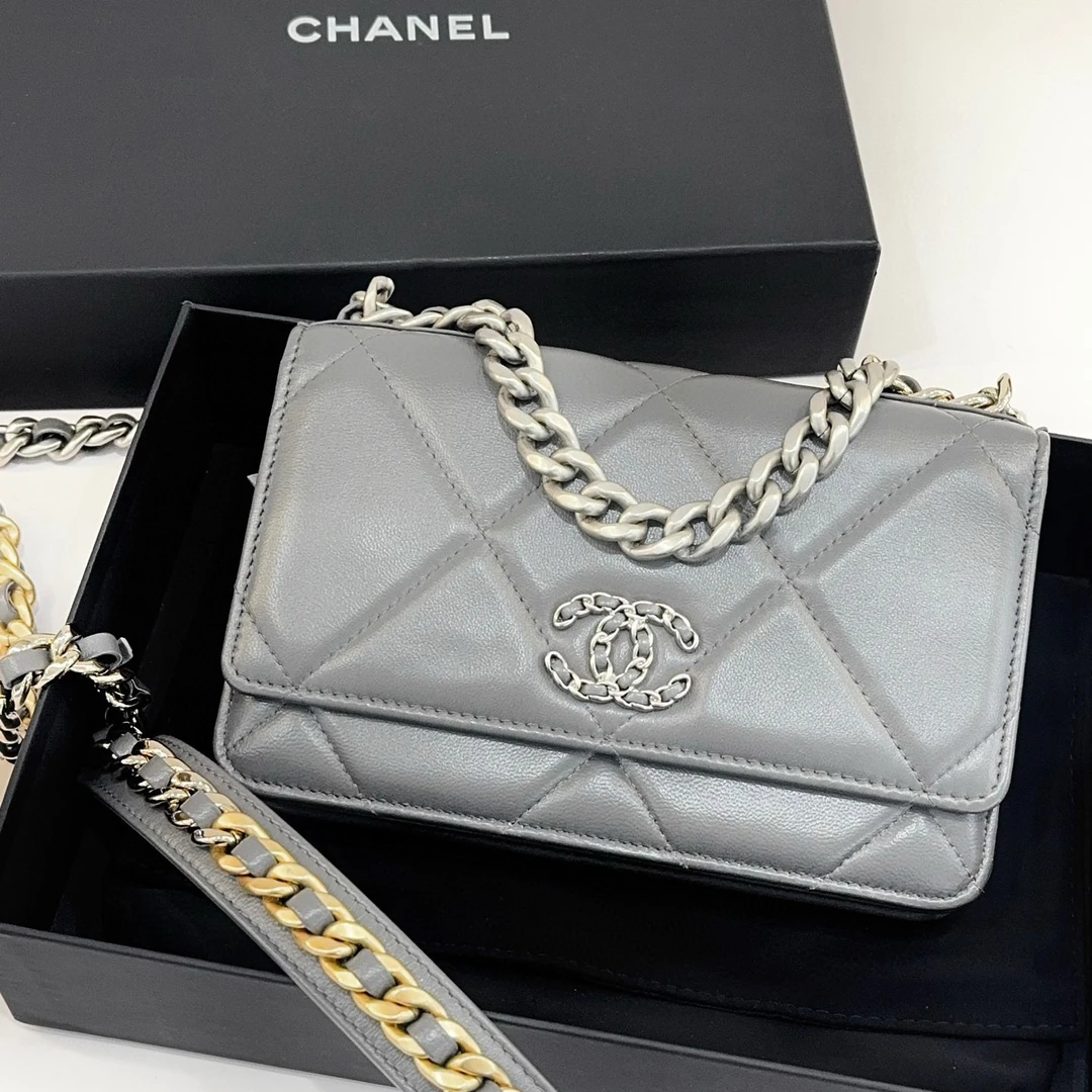 99新 Chanel/香奈儿 蔚蓝中古/高级灰19woc 链条包 芯片款