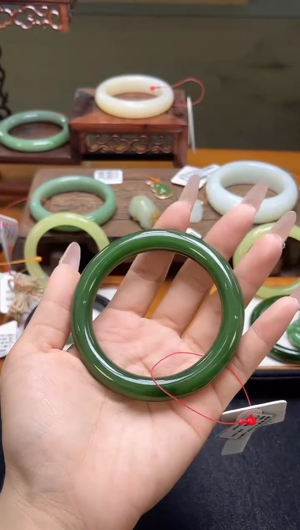 未镶嵌手镯和田玉俄七碧玉 59圈