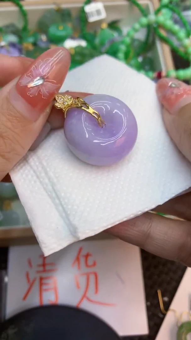 颈饰未镶嵌翡翠多样性发其一