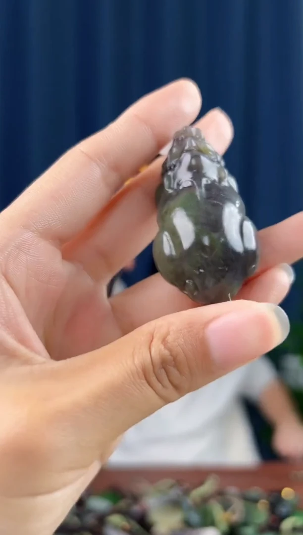 未镶嵌和田玉挂件拍一发一，多样性发货