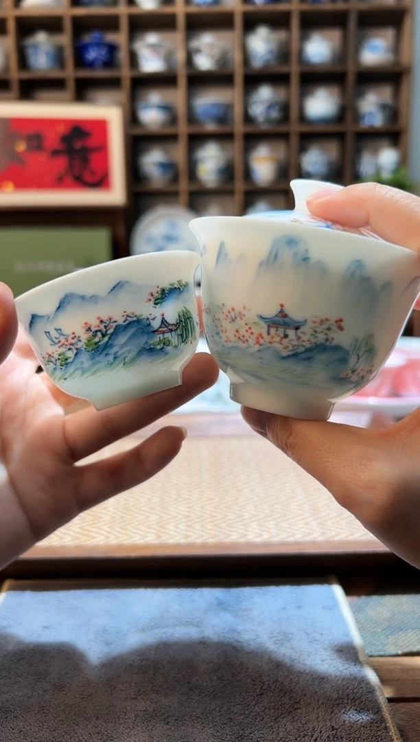 【闪购商品】五彩山水盖碗+送一杯