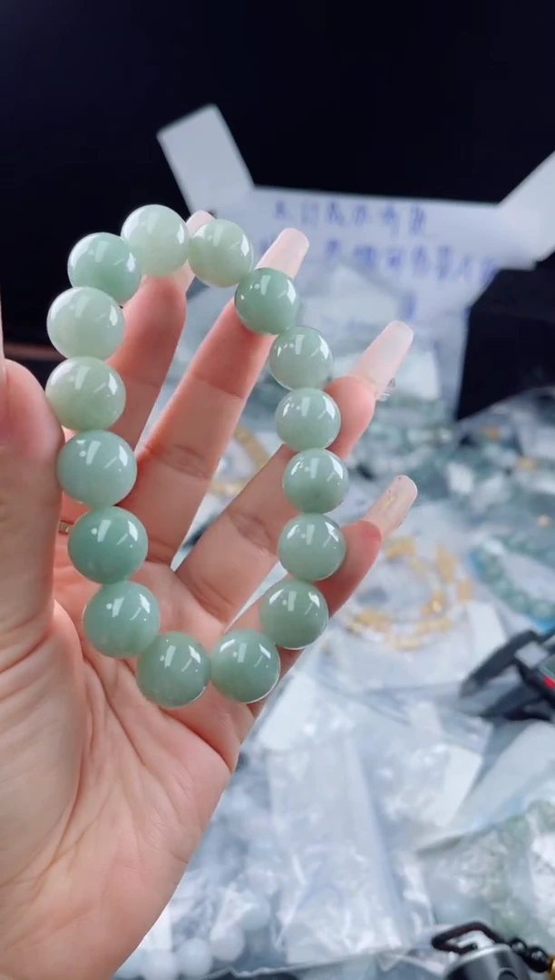 未镶嵌定制翡翠珠串