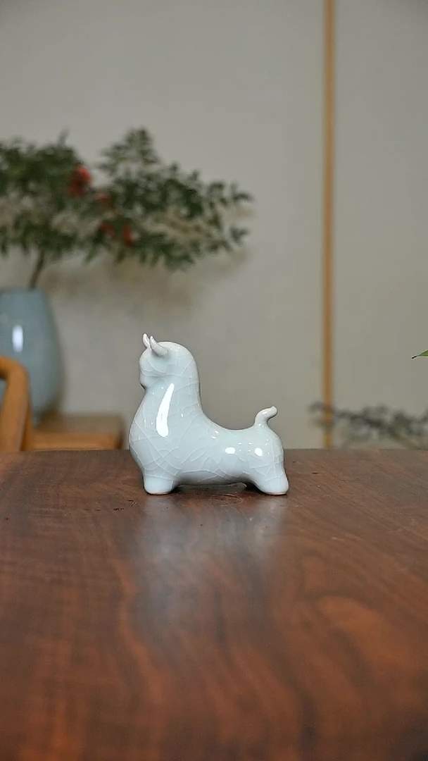 小福牛 粉青釉 微瑕 无款