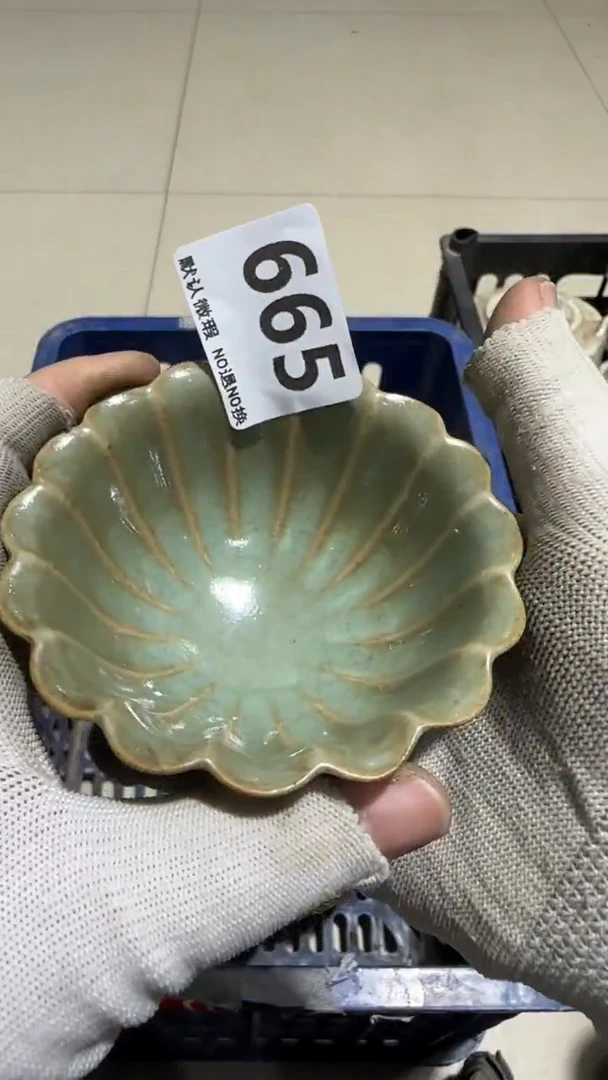瓷片青****7亿容工艺品665