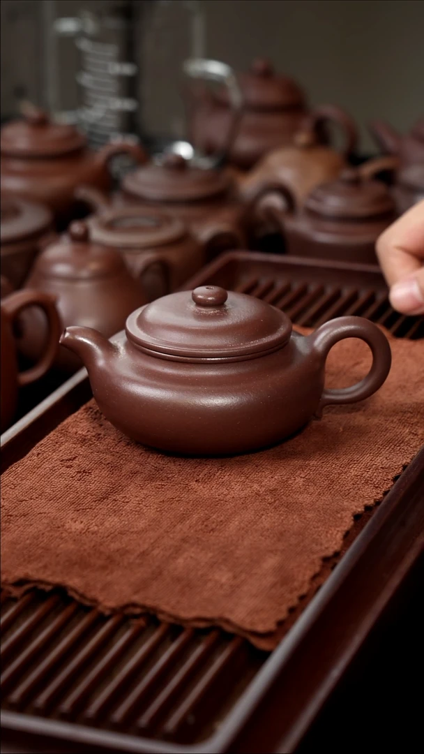 茶壶紫砂40目紫泥扁腹（200cc）