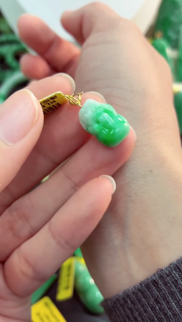 吊坠(不含链)18K金镶嵌翡翠天然缅甸翡翠A货