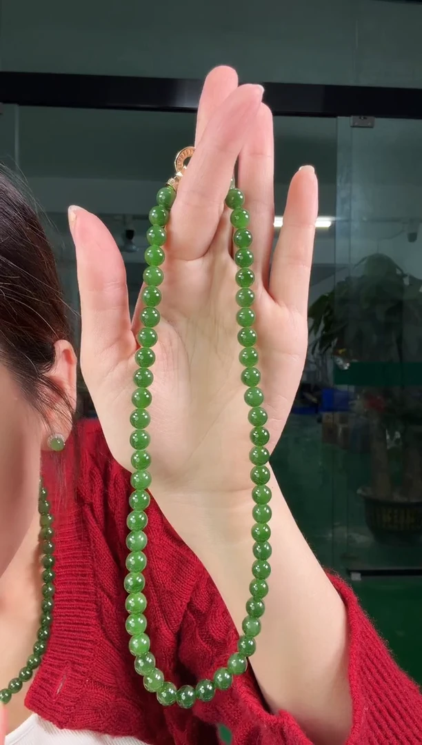 项链未镶嵌和田玉（碧玉）碧玉8mm老菠菜绿妈妈链