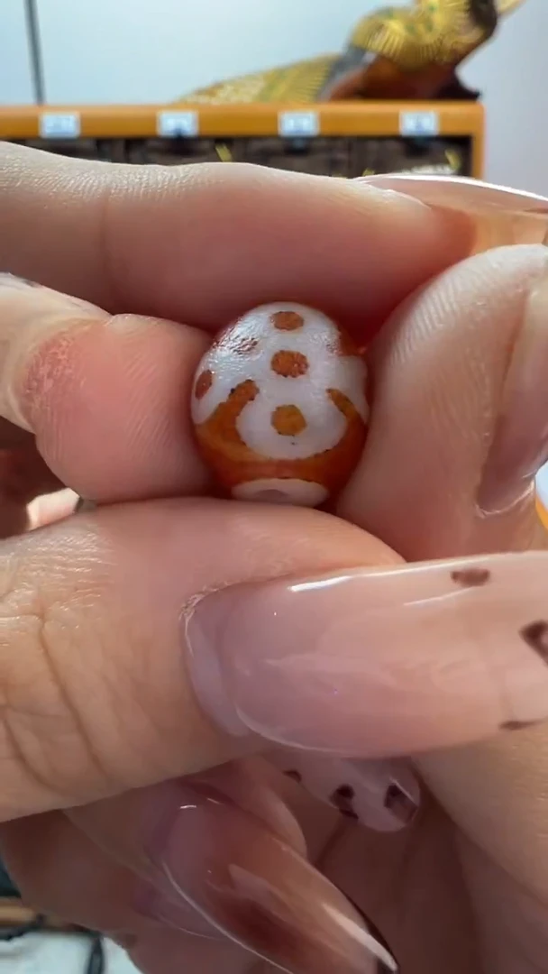 玛瑙/玉髓（覆膜）颈饰未镶嵌9微瑕随机发货