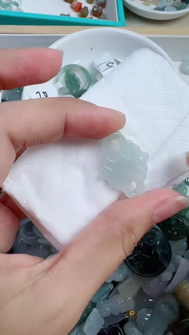 散珠翡翠245号链接，A货翡翠