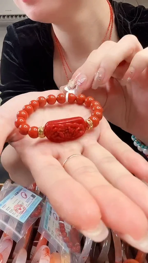 未镶嵌手串南红玛瑙/18K金设计款/8mm