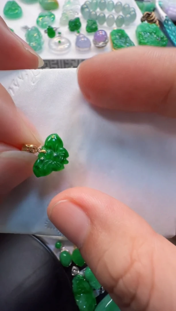 翡翠18K金镶嵌吊坠(不含链)268