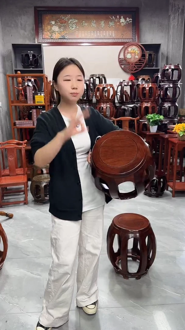 花梨木类家具 胡桃色小号鼓凳一对（两条）