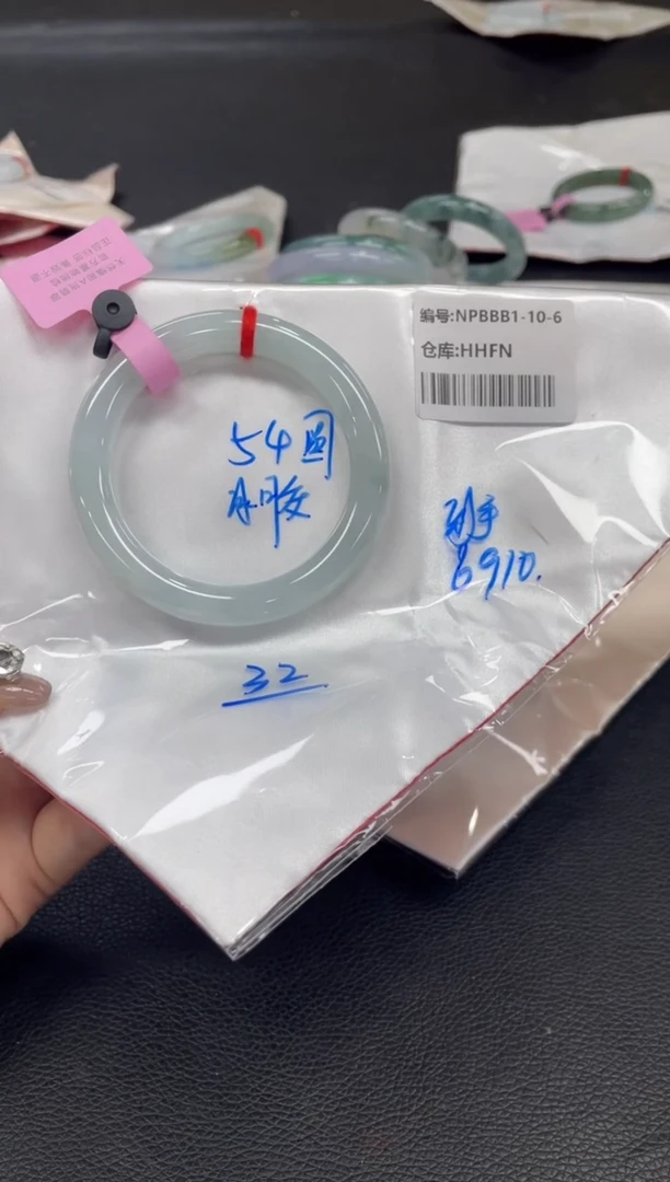 未镶嵌手镯翡翠翡翠手镯