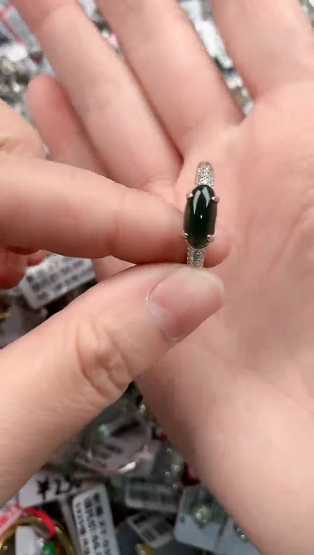 银S925镶嵌戒指翡翠888       9