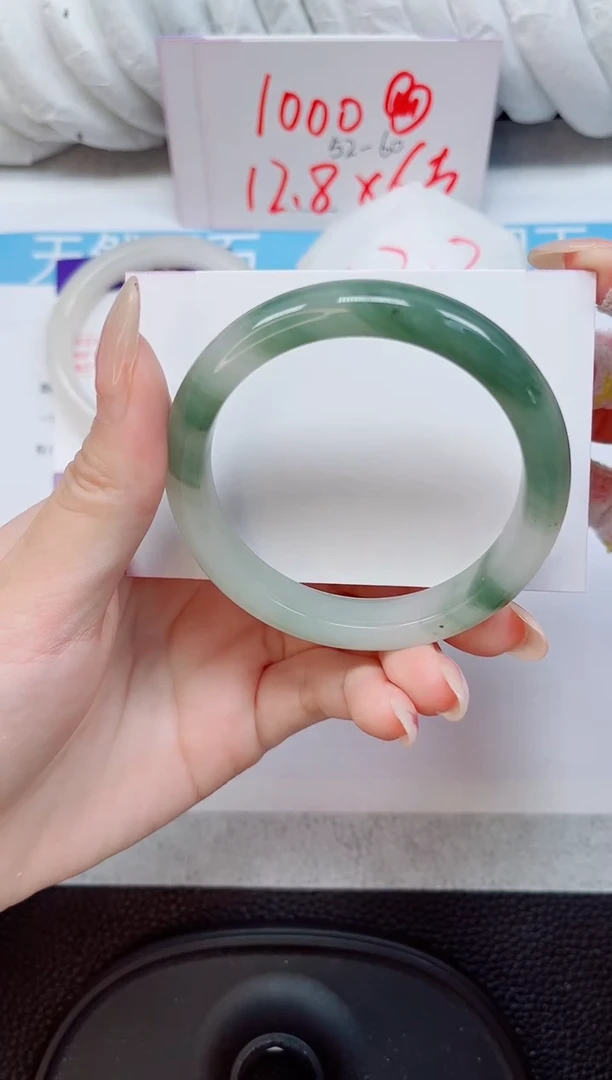 未镶嵌手镯石英质玉31-54/55