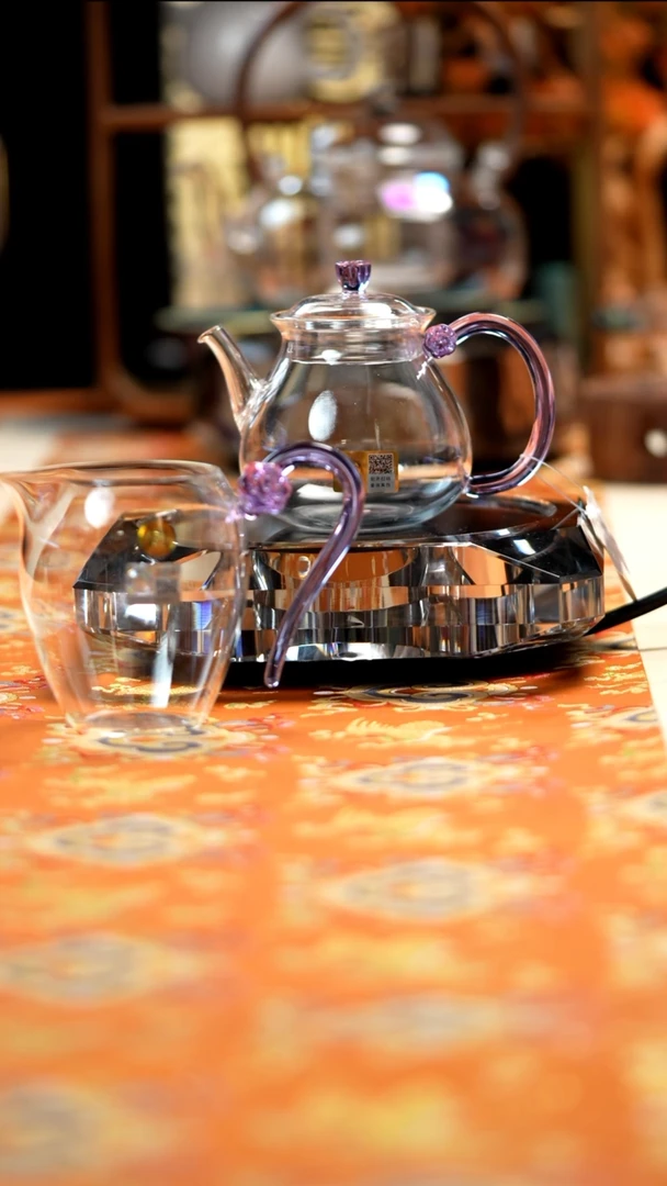 闪购  1个浅紫色清莲壶+1个怡莲茶海