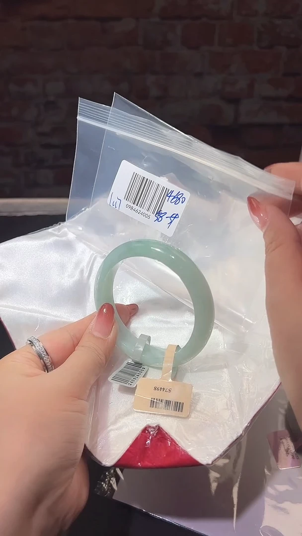 【闪购商品】翡翠手镯未镶嵌翡翠手镯