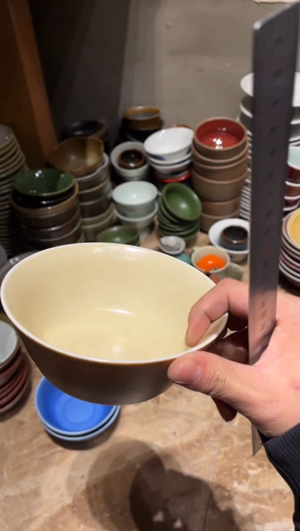 【闪购商品】瓷片673酷金马蹄碗1个