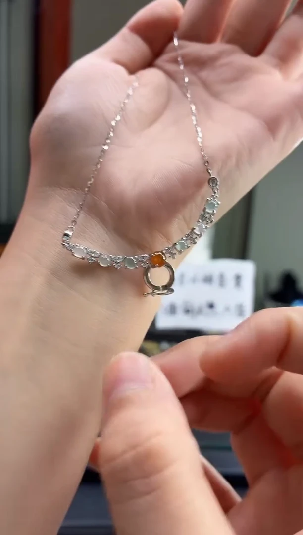 颈饰银S925镶嵌翡翠1111111111