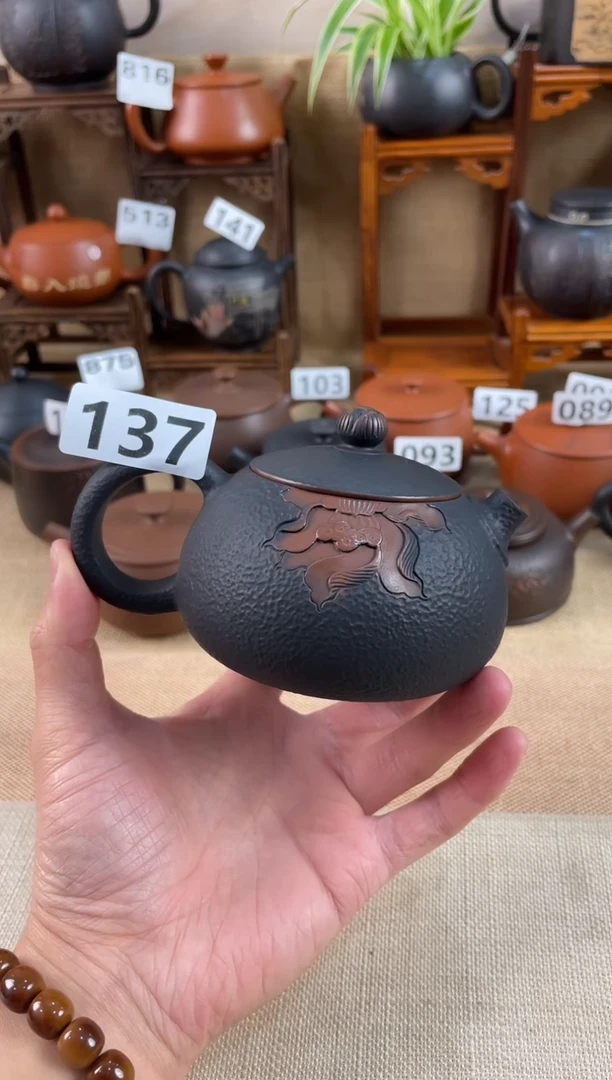 渔*? 建水紫陶单壶瑕疵放漏/A 137