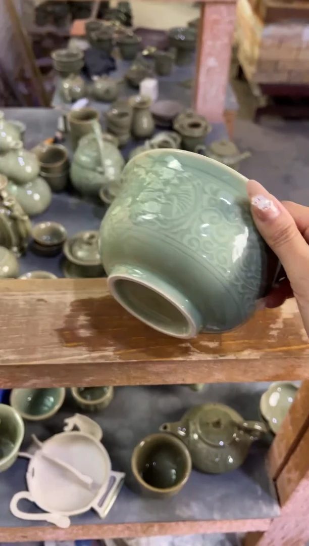 耀州窑菊纹6寸碗一只