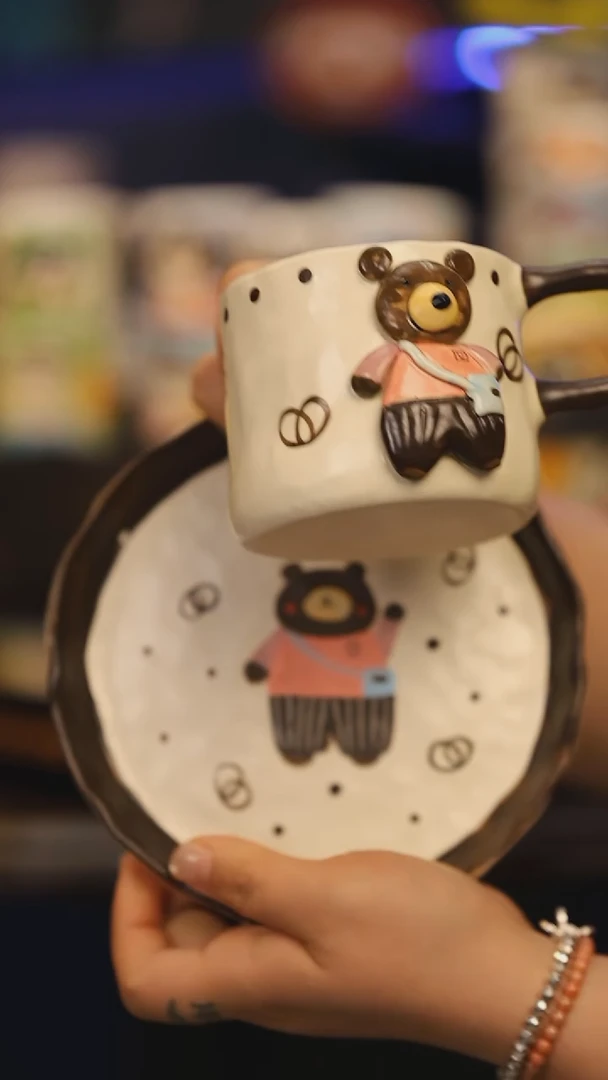 【闪购商品】摆件景德镇釉下彩绘设计师款式陶瓷