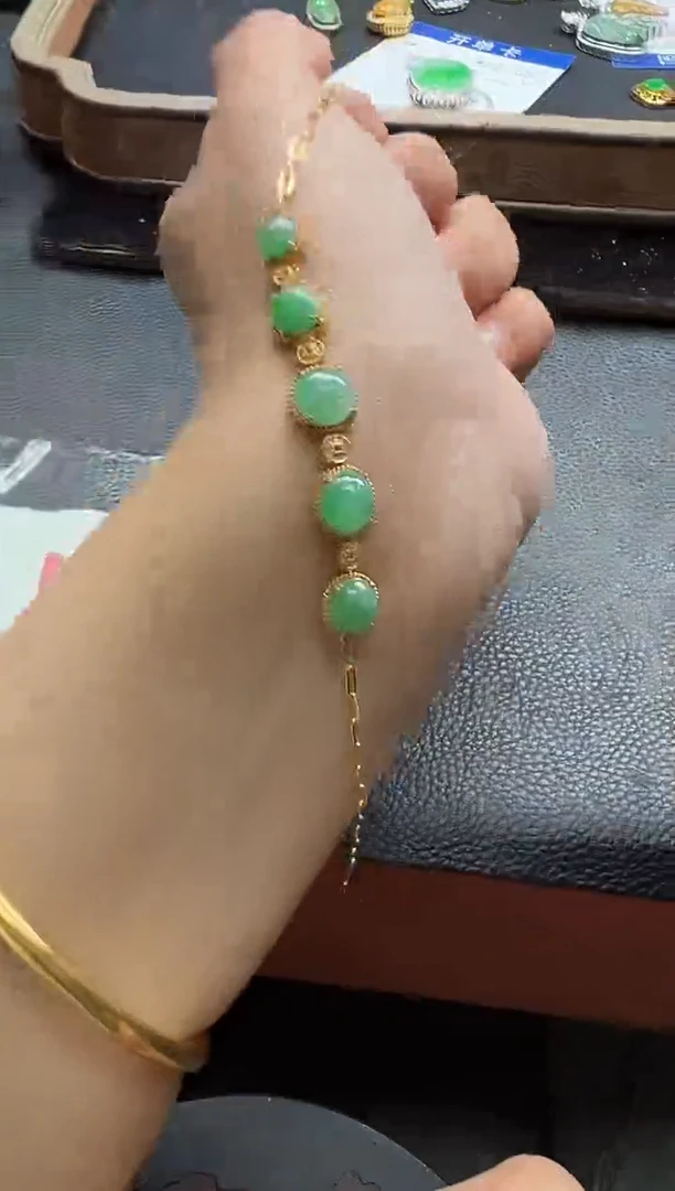 套链18K金镶嵌翡翠勿拍