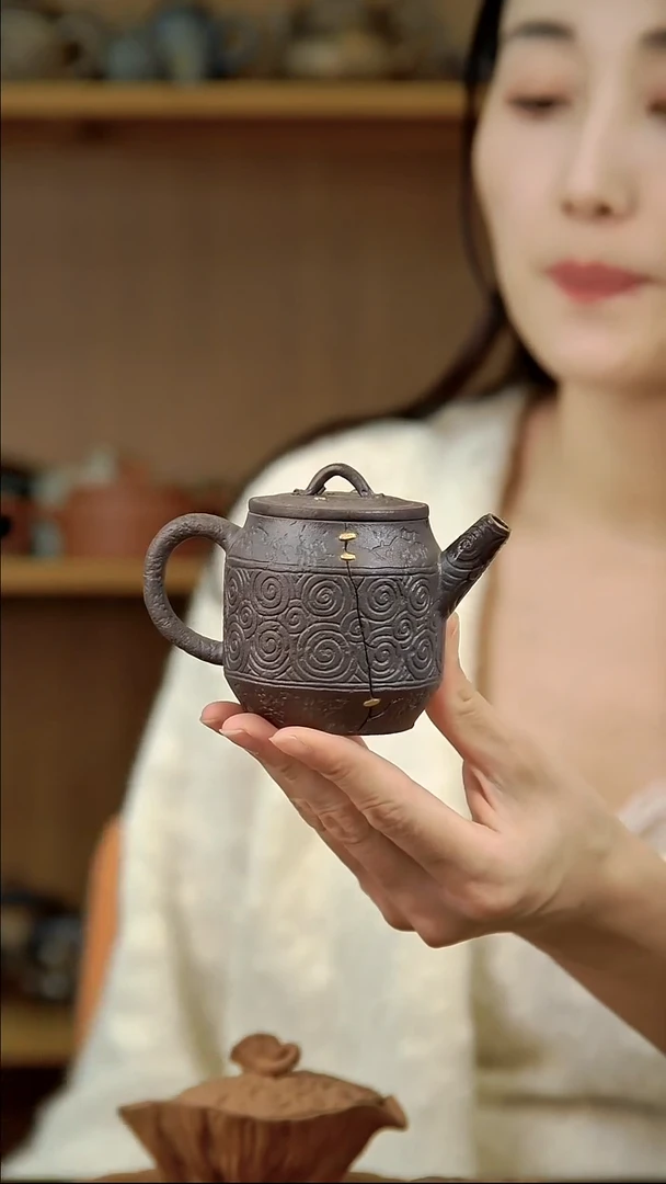 言野手作 锯钉回纹壶（孤品）