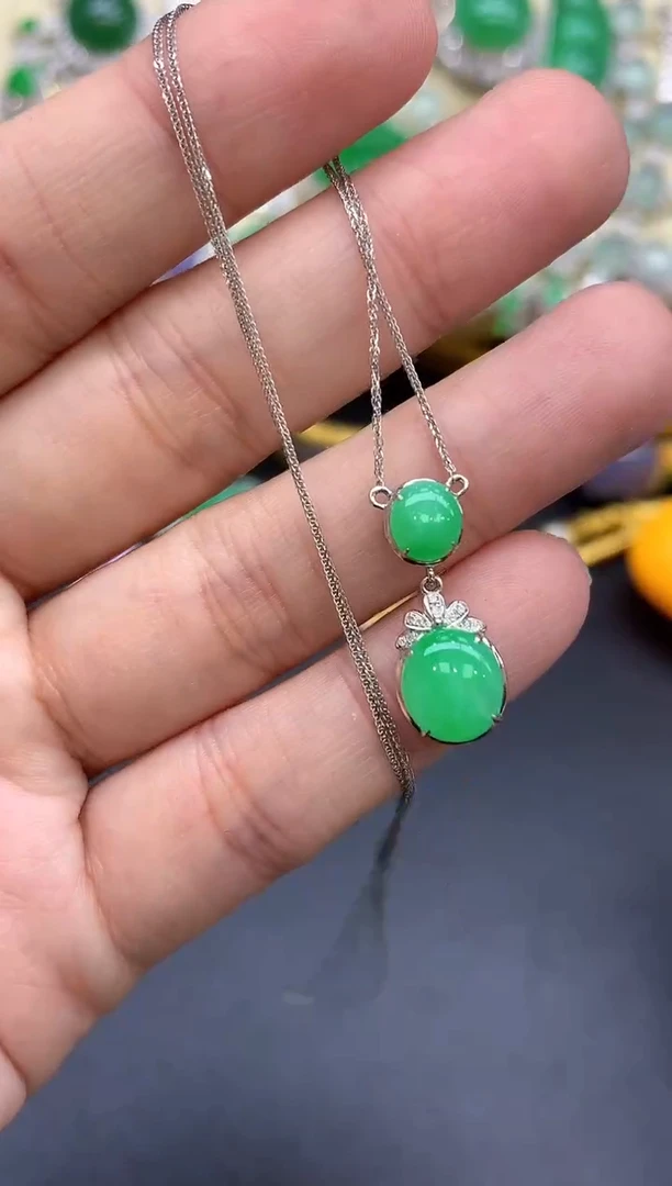 颈饰18K金镶嵌翡翠129-中国好珍宝