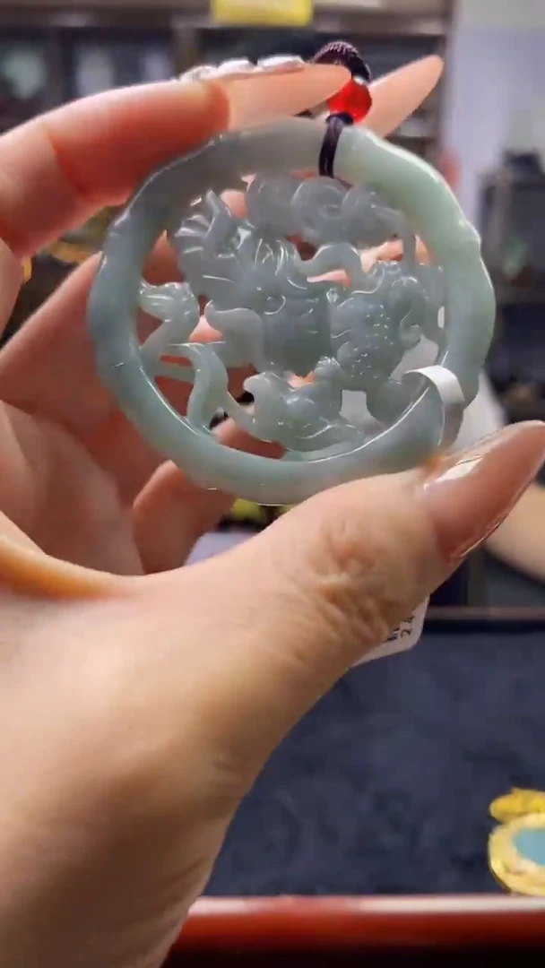 翡翠未镶嵌颈饰3255