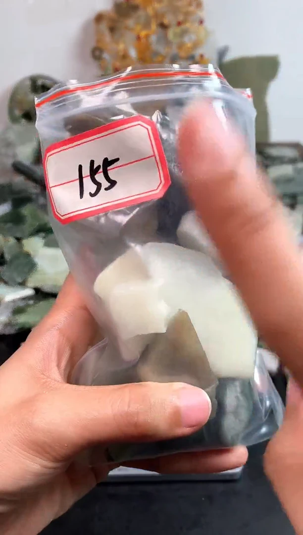 未镶嵌和田玉摆件155