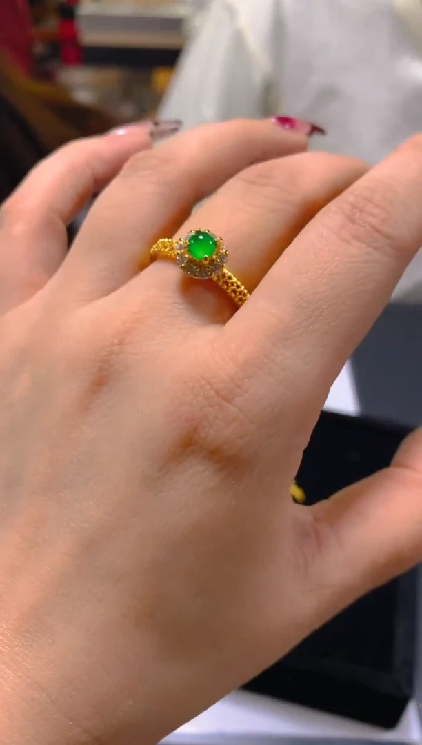 未镶嵌戒指翡翠多样性发一