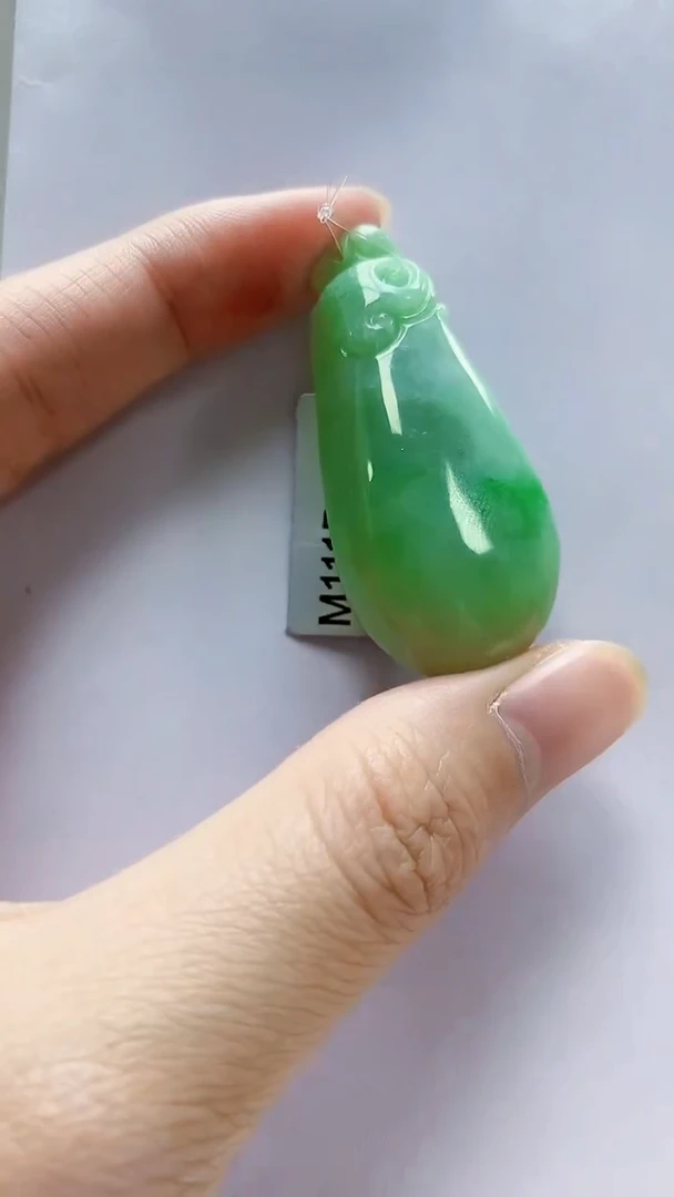 未镶嵌定制翡翠5145zm-毛货挂件42瓜