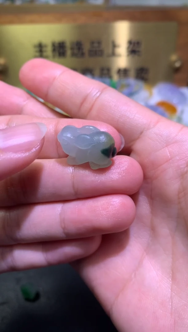 未镶嵌定制翡翠毛货