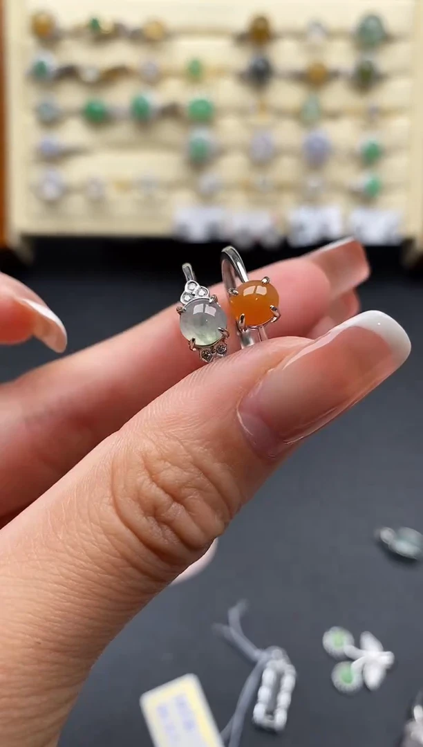 银S925镶嵌戒指翡翠666666+5