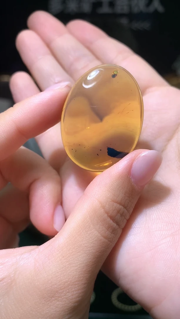 琥珀颈饰未镶嵌老王严选