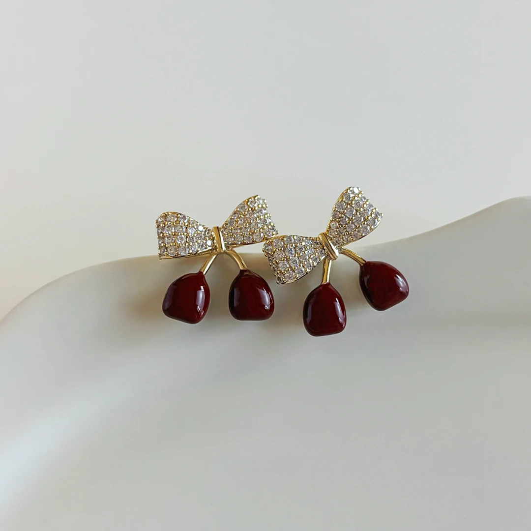 铜合金耳饰 小众轻奢樱桃蝴蝶结耳钉2025新款气质高级感秋冬耳饰