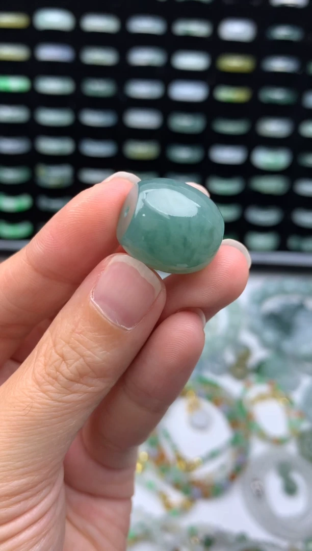 未镶嵌定制翡翠810元毛货精抛拍1发一