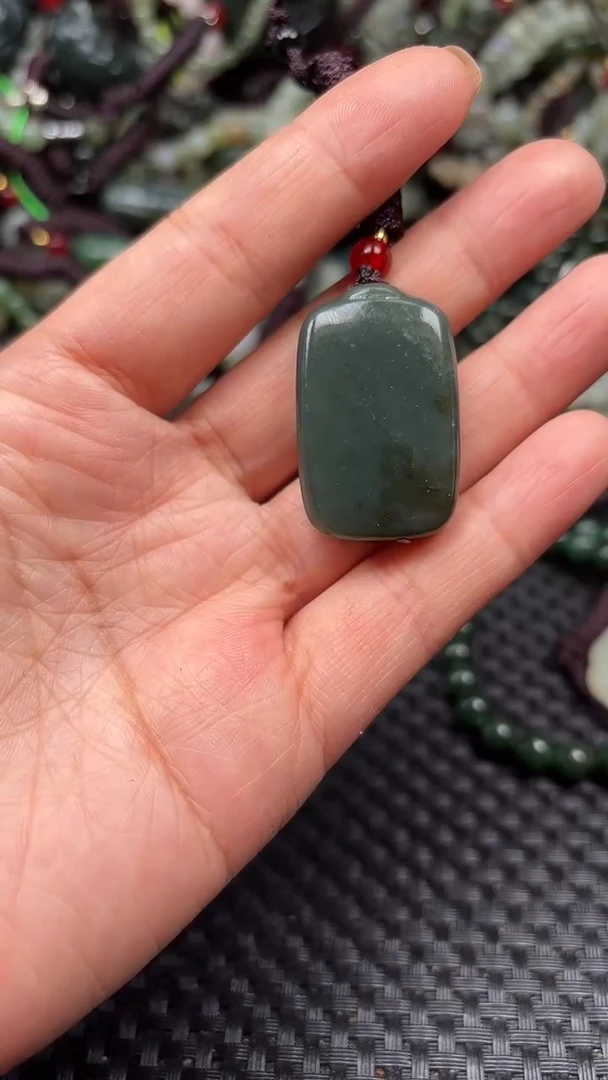 【闪购商品】和田玉颈饰未镶嵌.