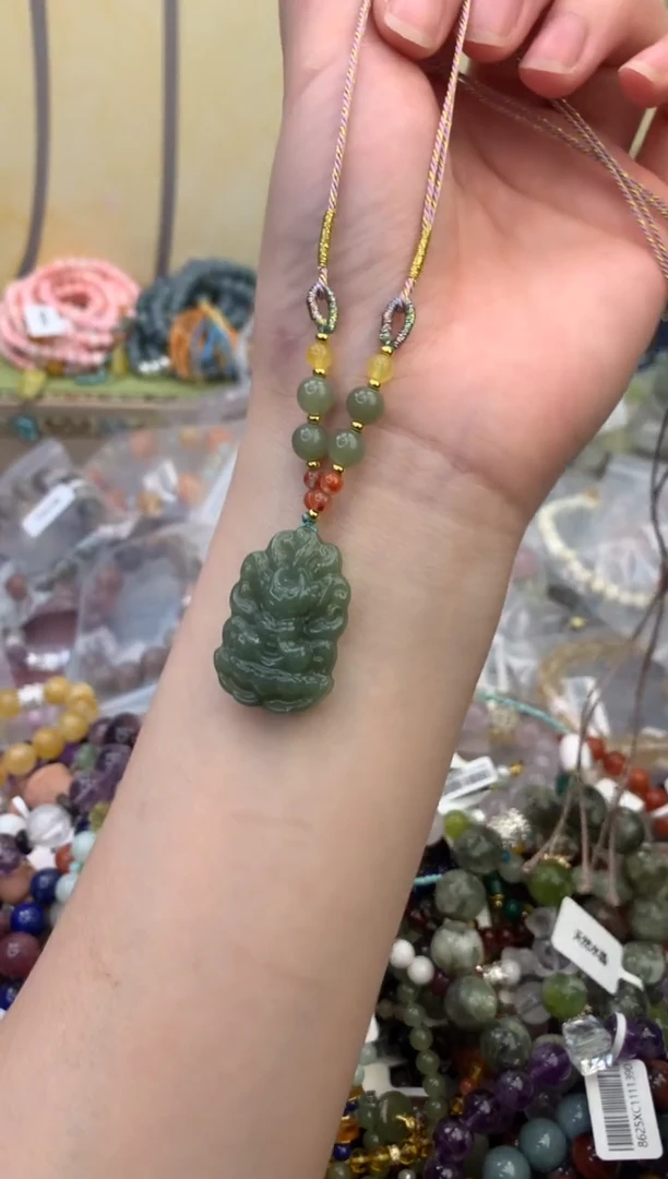 未镶嵌和田玉吊坠511