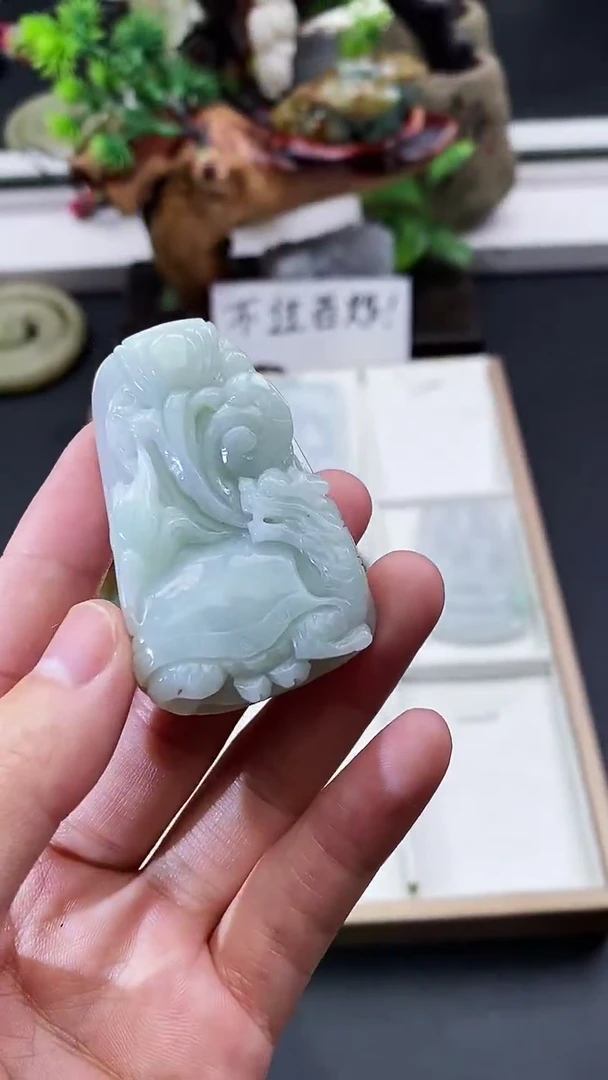 颈饰未镶嵌翡翠天然缅甸A货翡翠