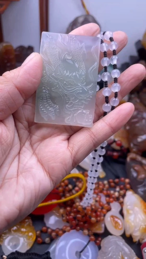 玛瑙/玉髓颈饰未镶嵌AA